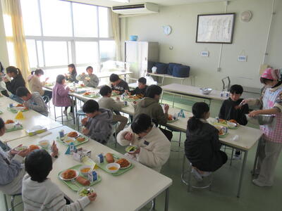 ランチルーム給食